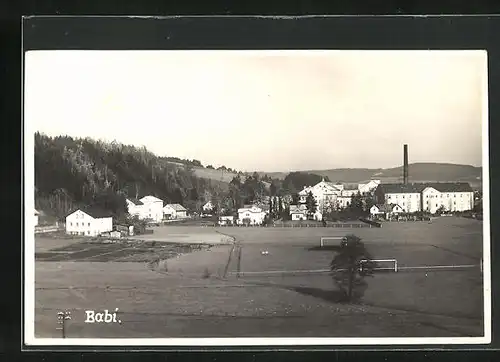 AK Babí, Sportplatz am Stadtrand