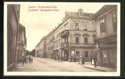 AK Josefstadt / Josefov / Jaromer, Königgrätzer Gasse, Strassenpartie