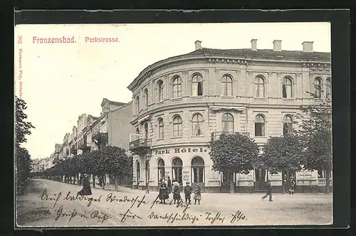 AK Franzensbad, Parkstrasse mit Parkhotel