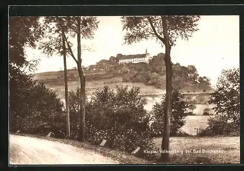 AK Volkersberg, Strassenpartie mit Kloster