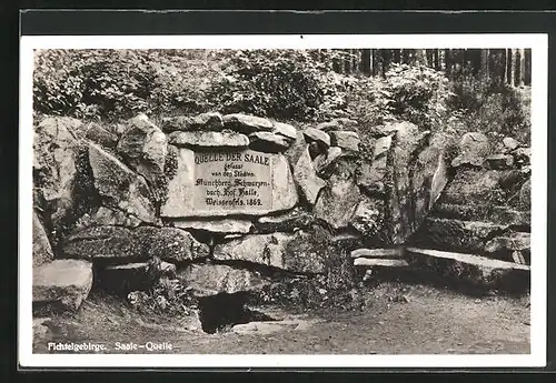 AK Münchberg /Fichtelgebirge, Ansicht der Saale-Quelle