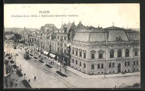 AK Plzen, Ferdinandova trída s Rakousko-uherskou bankou, Strassenbahn