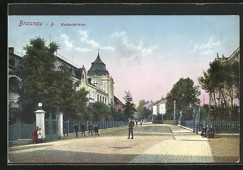 AK Braunau i. B., Blick in die Kaiserstrasse