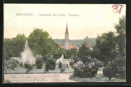 AK Trautenau / Trutnov, Stadtpark mit elektrischer Fontaine