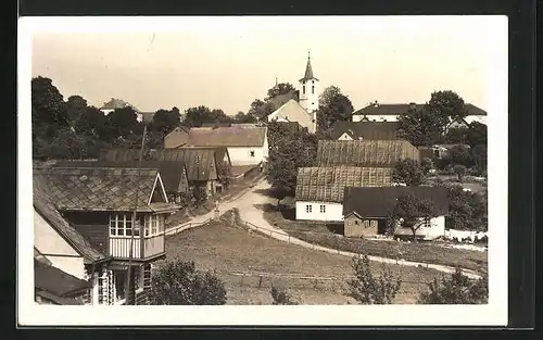 AK Novy Hradek, Ortspartie, Kirche