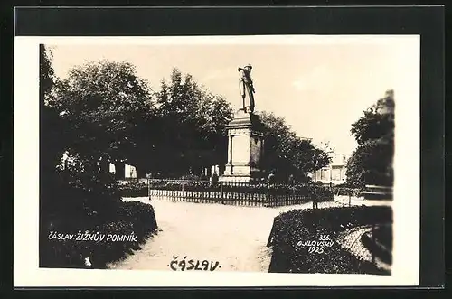 Foto-AK Tschaslau / Caslav, Zizkuv pomnik, Denkmal