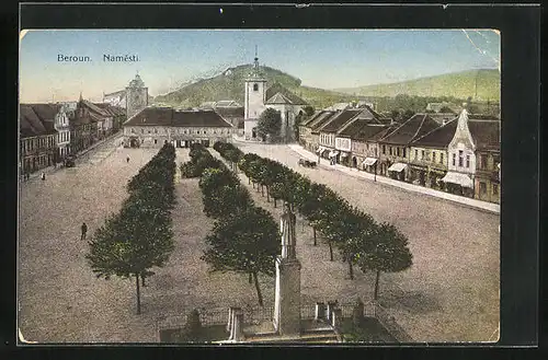 AK Beraun / Beroun, Marktplatz mit Denkmal