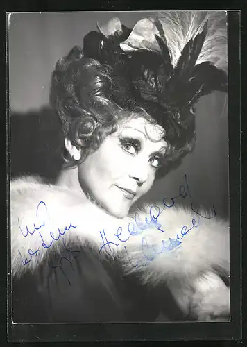 AK Opernsängerin Hildegard Uhrmacher, mit Autograph