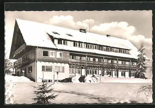 AK Scheidegg /Allgäu, AEG Ferienheim im Schnee