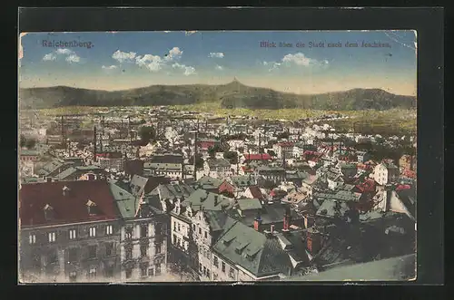 AK Reichenberg / Liberec, Blick über die Stadt nach dem Jeschken