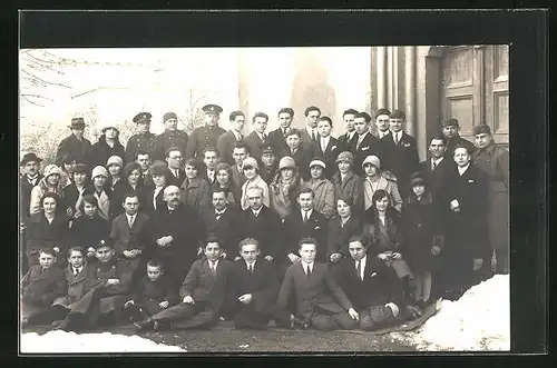 Foto-AK Tschaslau / Caslav, Gruppenfoto im Winter 1929