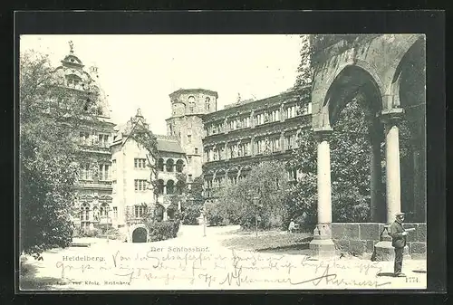 AK Heidelberg, Der Schlosshof