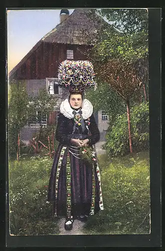 AK St. Georgen, Schwarzwälder Tracht, Schäppelmädchen mit Blumen