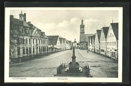 AK Allersberg, Marktplatz mit Denkmal und Rathaus