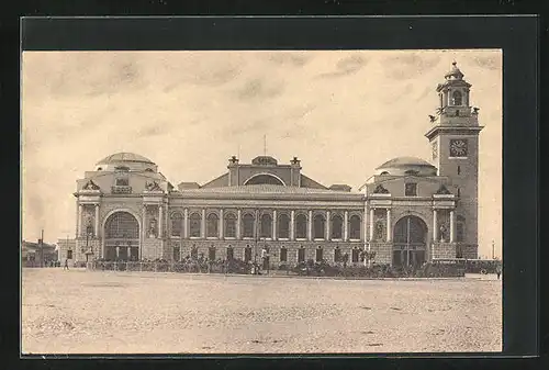 AK Moskau, Bahnhof mit Vorplatz in der Totalen