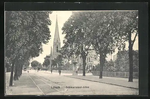 AK Lübeck, Strassenblick in die Schwartauer Allee