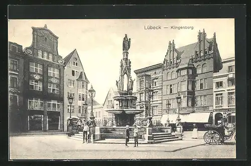 AK Lübeck, Brunnen und Restaurant am Klingenberg