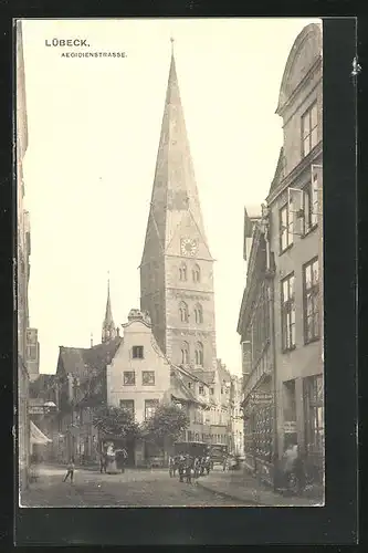 AK Lübeck, Aegidienstrasse mit Blick zur Kirche