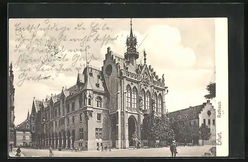 AK Erfurt, Rathaus mit Passanten