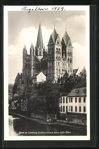 AK Limburg /Lahn, Blick vom Fluss zum Dom