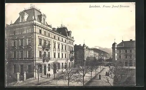 AK Leoben, Franz Josef-Strasse mit Hotel Garner