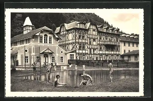 AK Wildbad Einöd, Badegäste im Schwimmbad