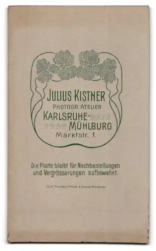 Fotografie Julius Kistner, Karlsruhe-Mühlburg, Marktstrasse 1, Kleinkind mit nackten Füssen