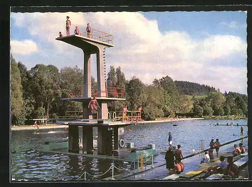 AK Marktredwitz /Fichtelgeb., Städtisches Schwimmbad, Sprungturm