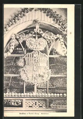 AK Kuttenberg / Kutna Hora-Sedlec, Totenkopf-Altar