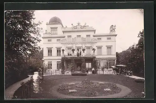 Foto-AK Salzburg, Prächtige Villa