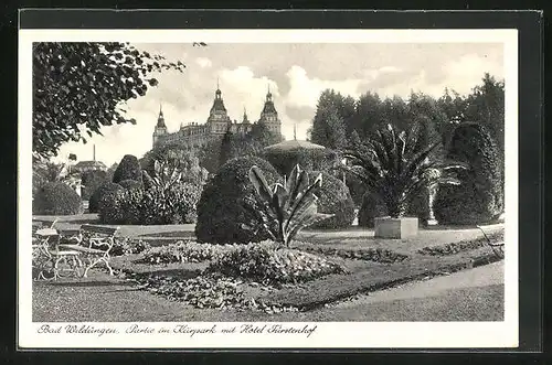 AK Bad Wildungen, Partie im Kurpark mit Hotel Fürstenhof