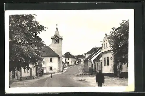 AK Kasejovice, Strassenpartie mit Kirche