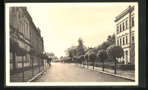 AK Uhlirske Janovice, Ortsansicht mit Strassenpartie