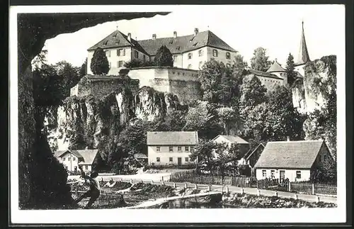 AK Freienfels, Ortspartie mit Kinderheim Schloss Freienfels