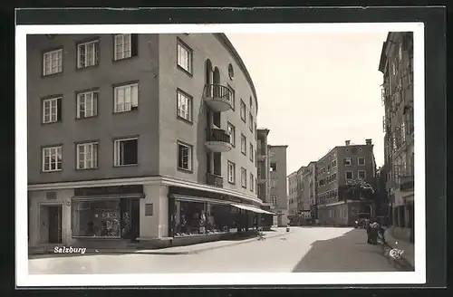 AK Salzburg, Strassenpartie mit Geschäften