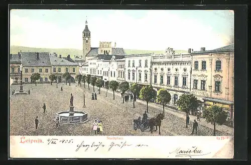 AK Leipnik, Stadtplatz mit Brunnen und Pferdewagen