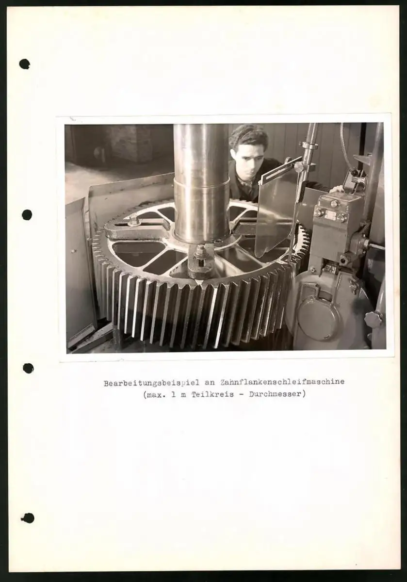 Fotoalbum mit 84 Fotografien Industrie-Werke Karlsruhe AG, Maschinen - und Anlagen Fabrikation, Getriebe, Walzwerke u.a. 16