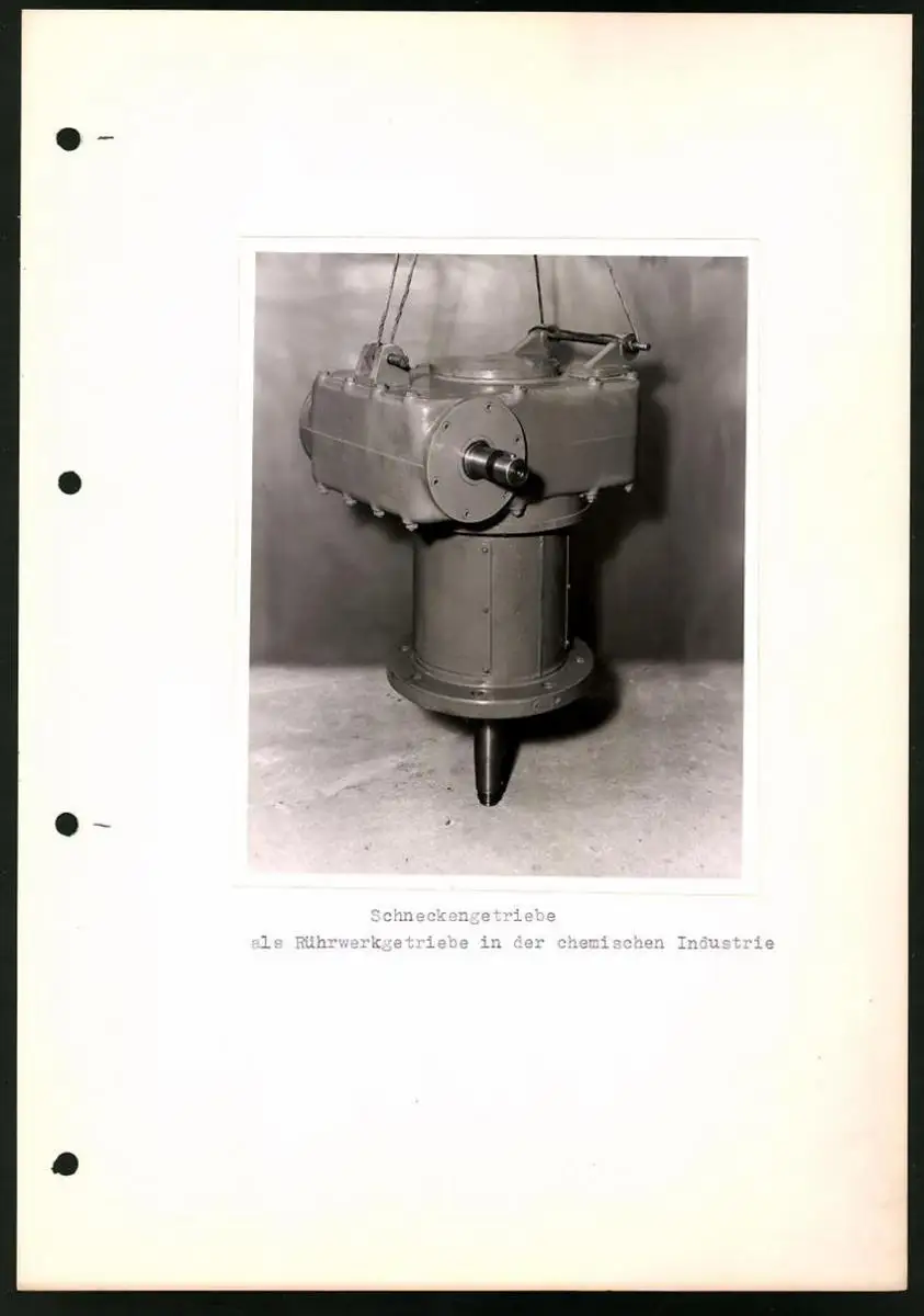 Fotoalbum mit 84 Fotografien Industrie-Werke Karlsruhe AG, Maschinen - und Anlagen Fabrikation, Getriebe, Walzwerke u.a. 38
