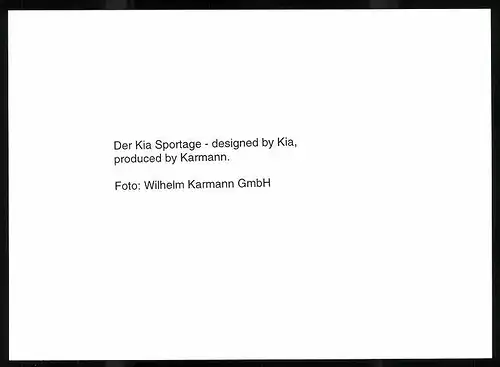 Fotografie Auto Kia Sportage, PKW hergestellt von der Wilhelm Karmann GmbH, Geländewagen auf einer Teststrecke