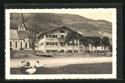 AK Bramberg, Gasthaus und Kirche