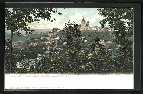 AK Nove Mesto n. M., Panorama mit Kirche