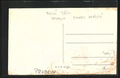 AK Probluz, Strassenpartie. Obecna Skola, Kirche, Denkmal