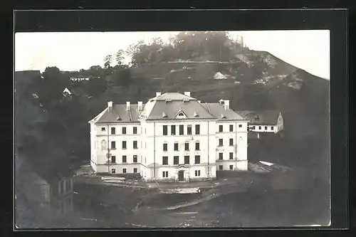 Foto-AK Pecka, Skola, Schulgebäude