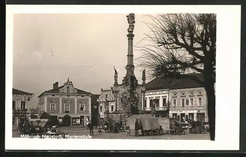AK Mährisch Neustadt, Platz mit Mariensäule
