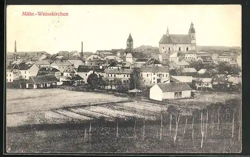 AK Mährisch Weisskirchen, Ortsansicht mit Kirche