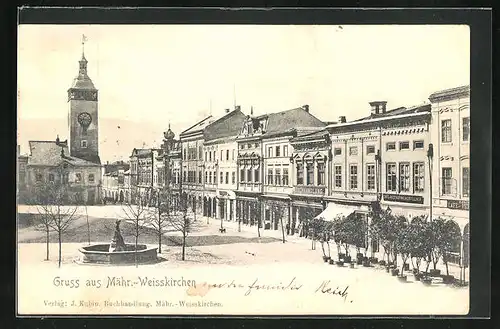 AK Mähr.-Weisskirchen, Marktplatz mit Kirche und Brunnen