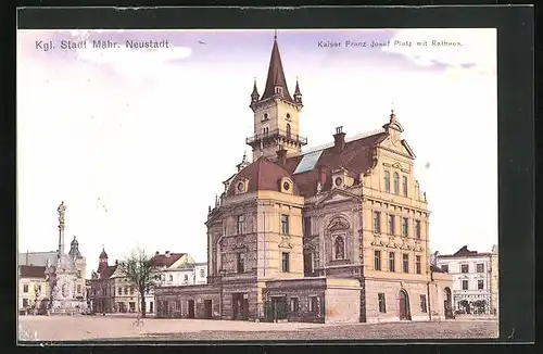 AK Mähr.-Neustadt, Kaiser Franz Josef Platz mit Rathaus