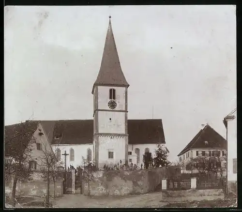 Fotografie R. Hirthe, Schwabach, Ansicht Hainsfarth, Kirche mit Friedhof & Gräbern