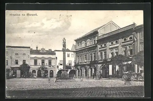 AK Hranice na Mroave, Marktplatz mit Denkmal