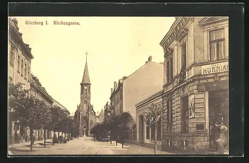 AK Oderberg, Kirchengasse mit Kirche